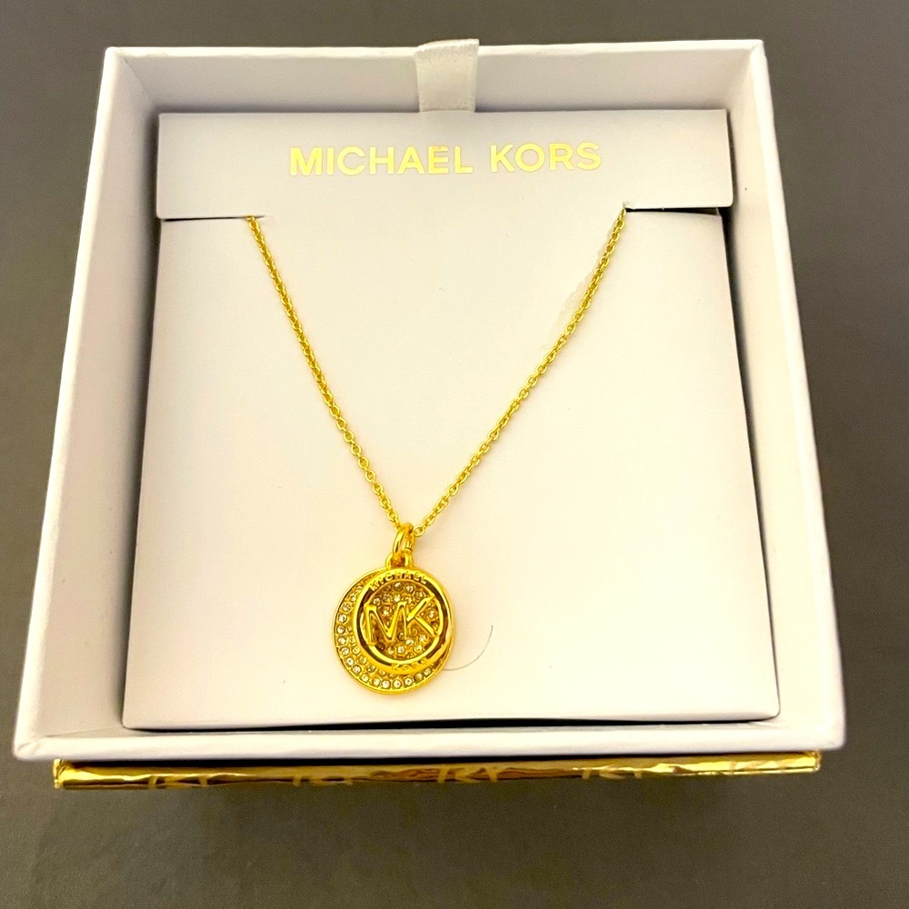 Michael Kors Gold Circle Pave Necklace + Earrings Set BRAND NEW IN BOX - Picture 4 of 6